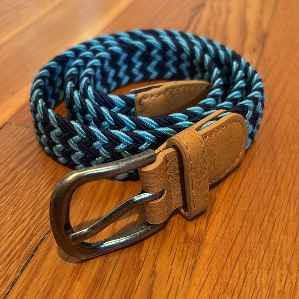 Peppercorn Kids blue braided elastic adjustable belt w/ pewter tone buckle